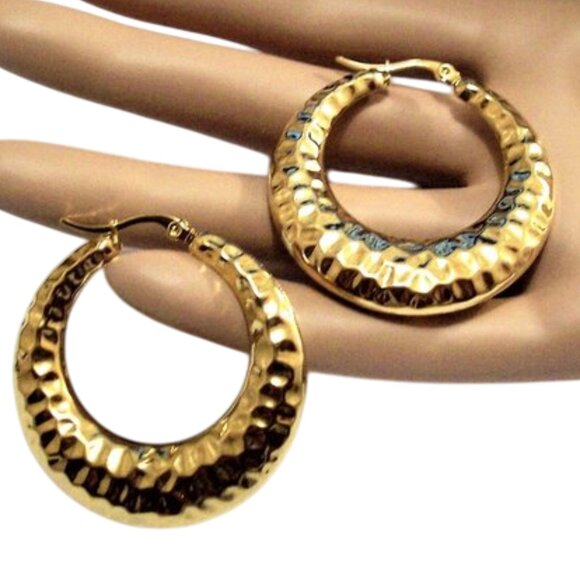 24K Gold Plated Hammered Hoop Pierced Post Earrings 43mm Oval Graduated Textured - Picture 11 of 15